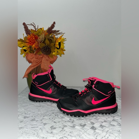 nike dual fusion pink